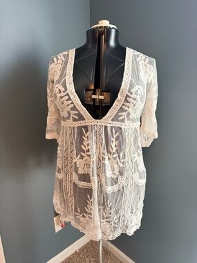 SHEIN White Lace Tunic with Sheer Floral Detail